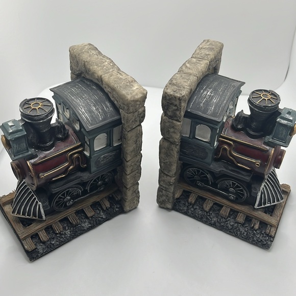 Vintage Steampunk Locomotive Train Engine Resin Bookends 1990s - Picture 2 of 11